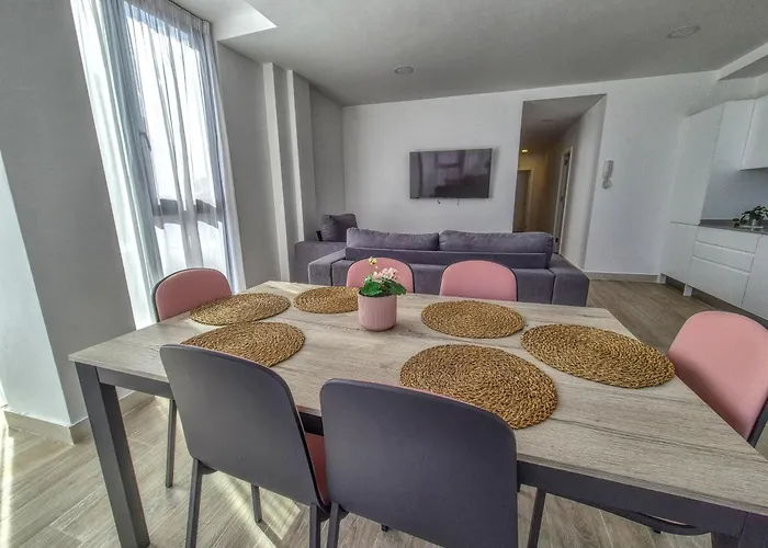 Yan Building By Canariasgetaway Apartment *