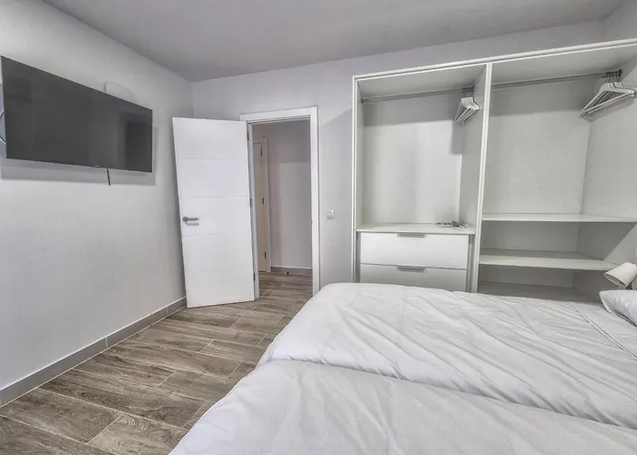 Apartment Yan Building By Canariasgetaway