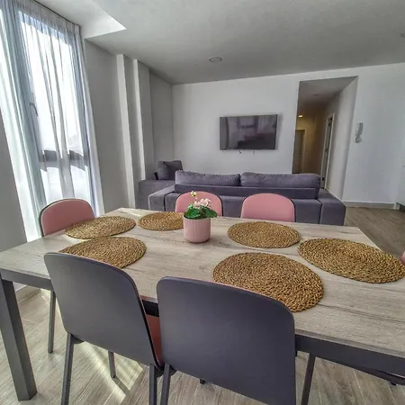 Yan Building By Canariasgetaway Apartment *